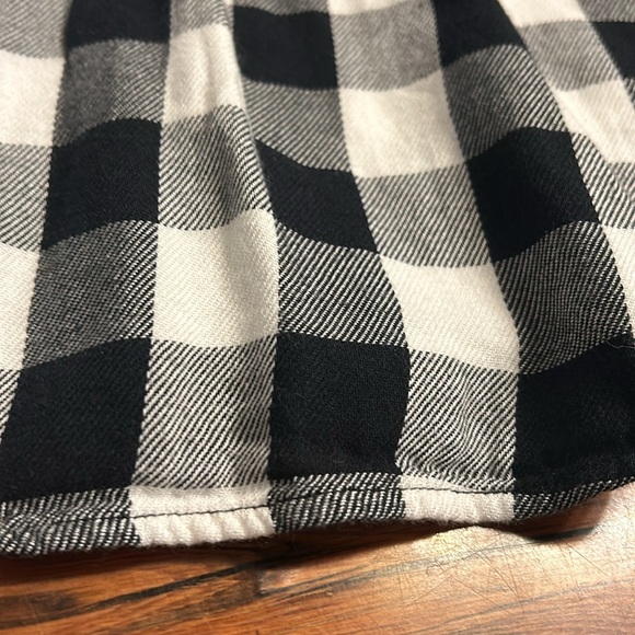 GAP Buffalo plaid Ruffle Popover Blouse Black and white buffalo check  size M - Picture 9 of 11